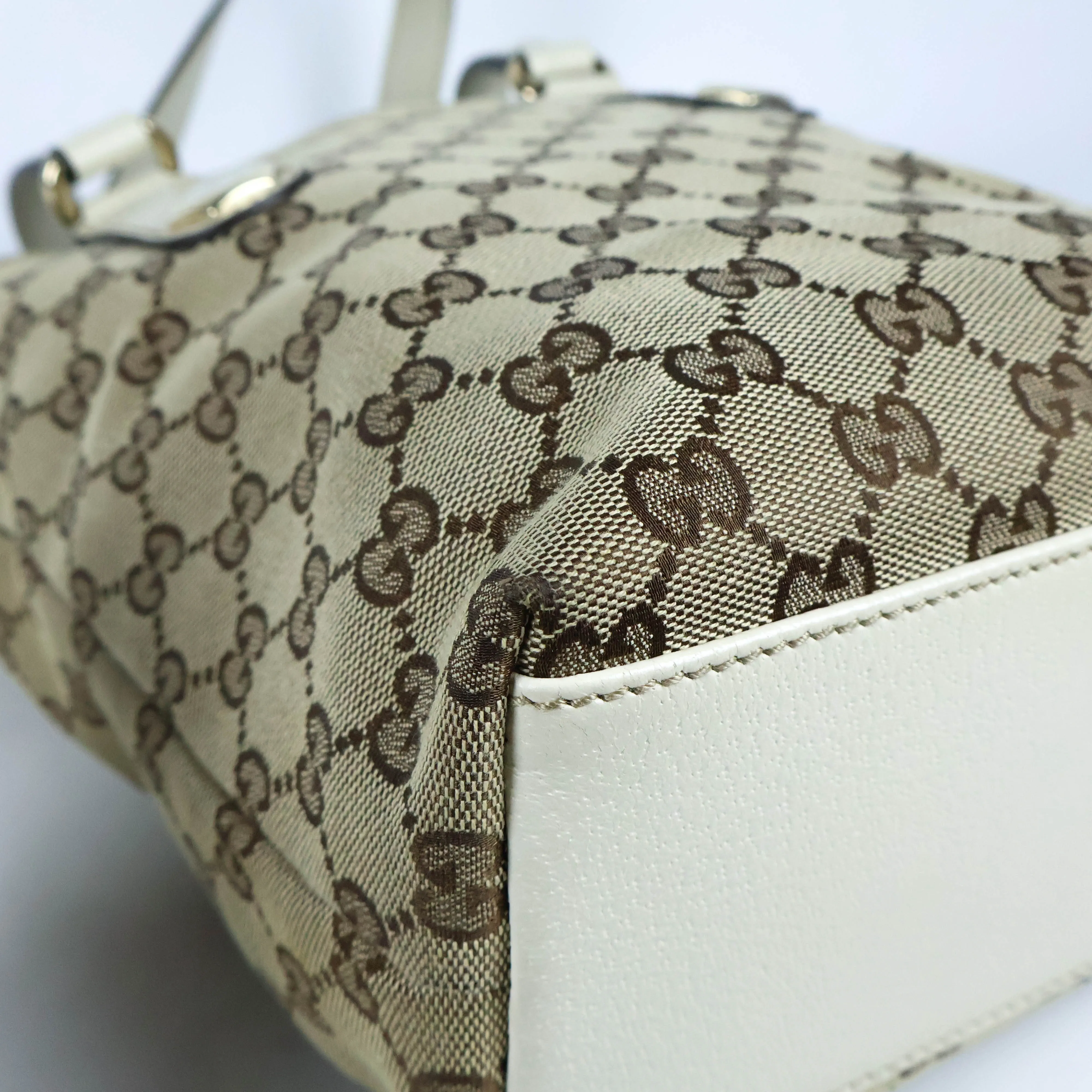 Gucci GG Supreme Monogram Tote White