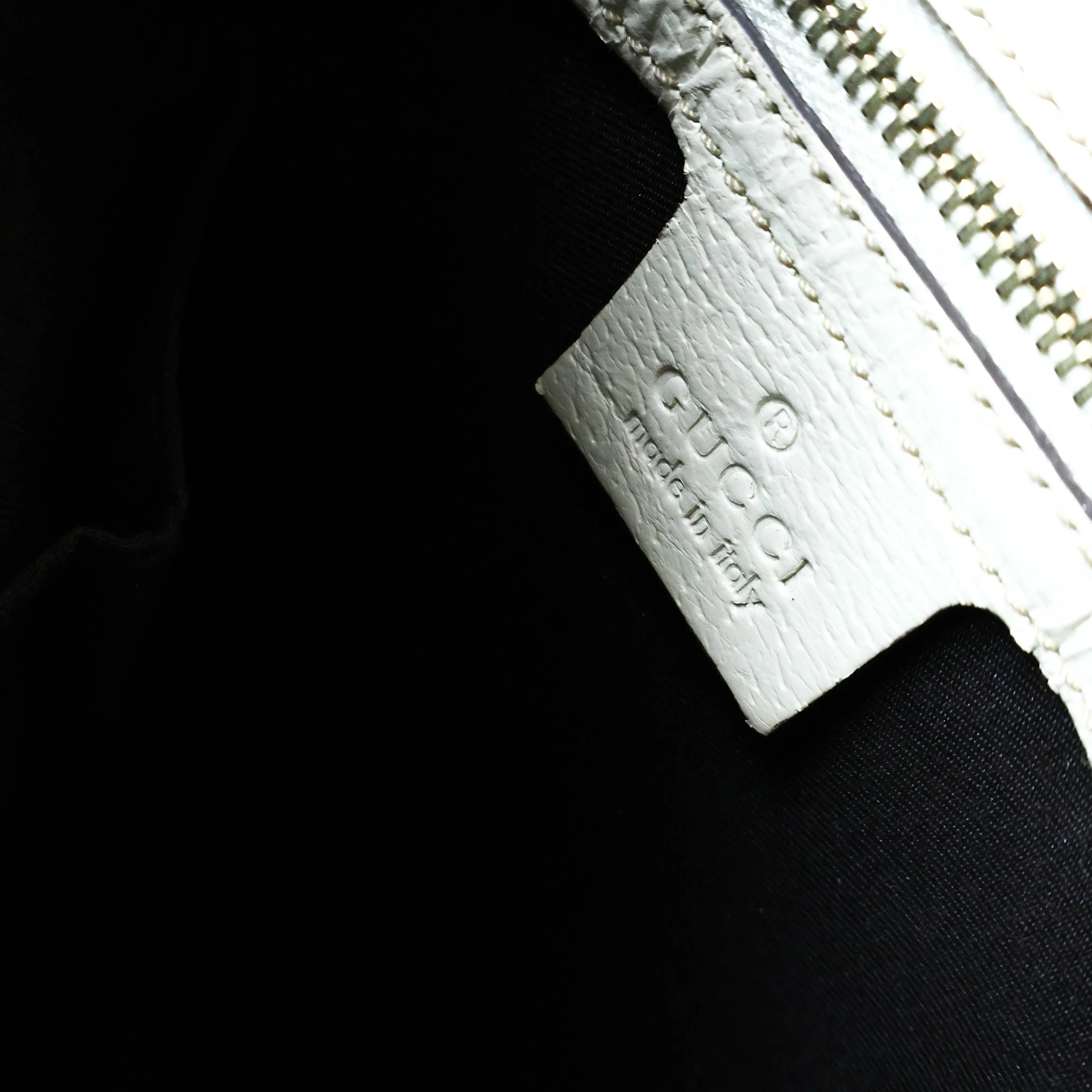 Gucci GG Supreme Monogram Tote White