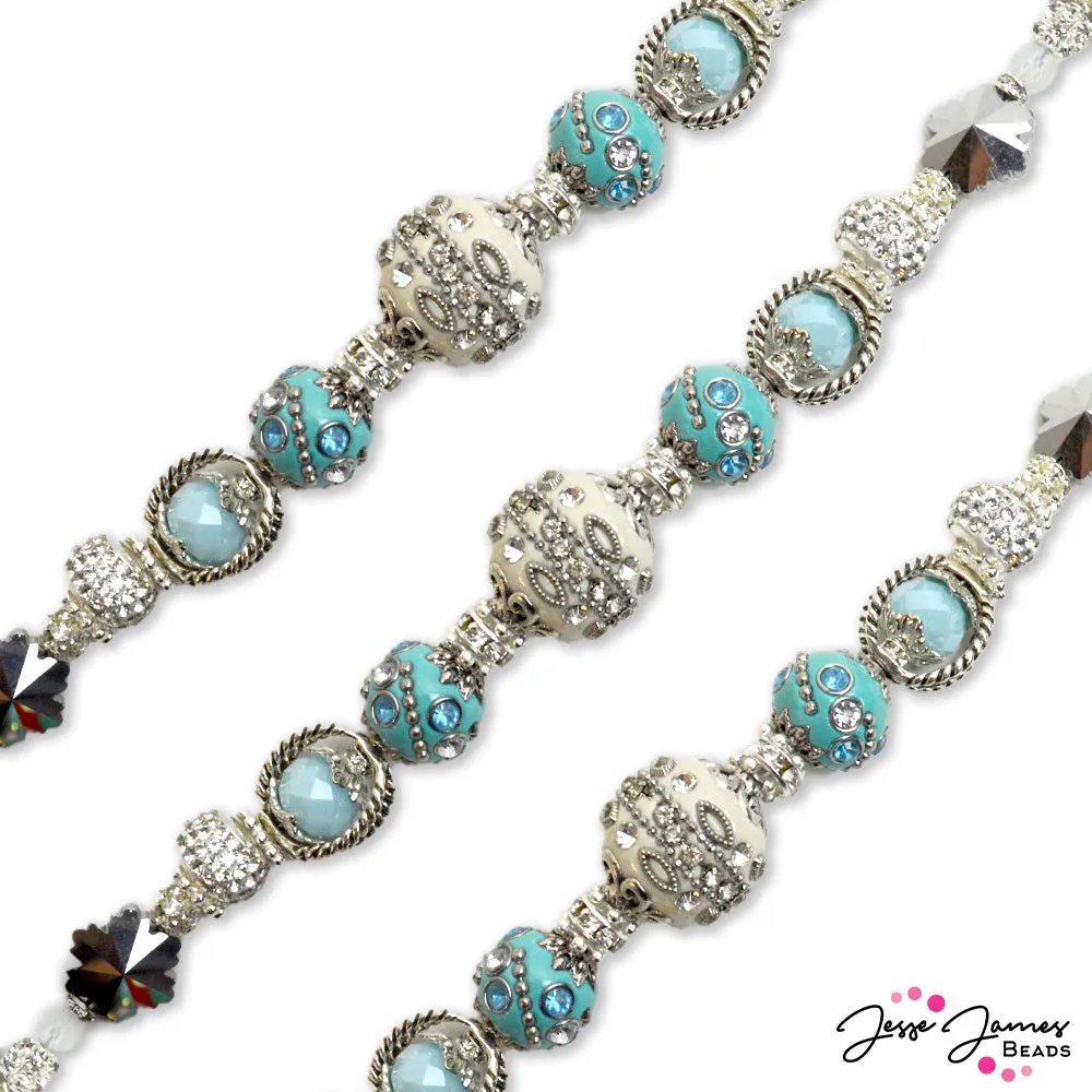 Holiday Bead Strand in Abominable