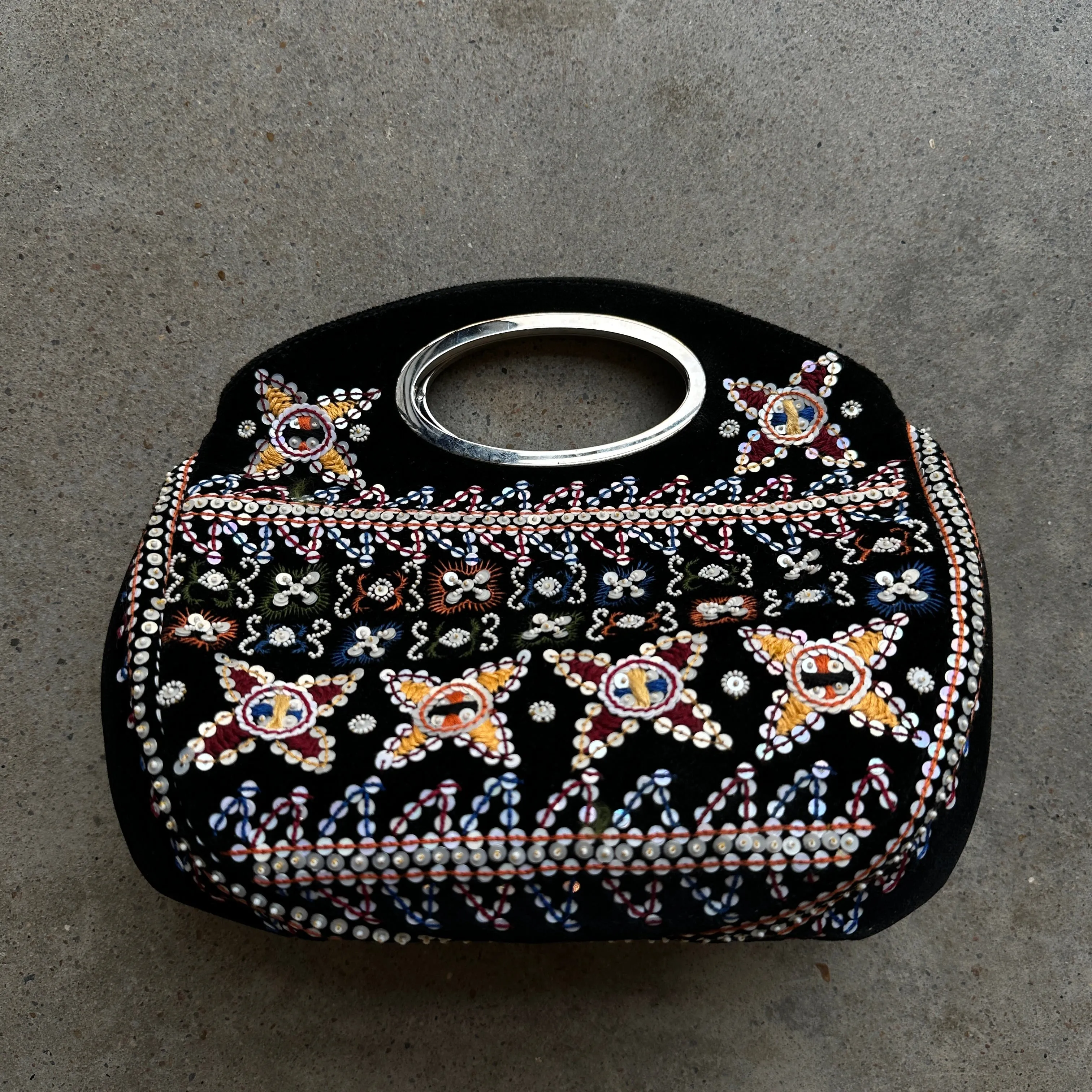 “Oscar de la Renta” Beaded black velvet Clutch Purse