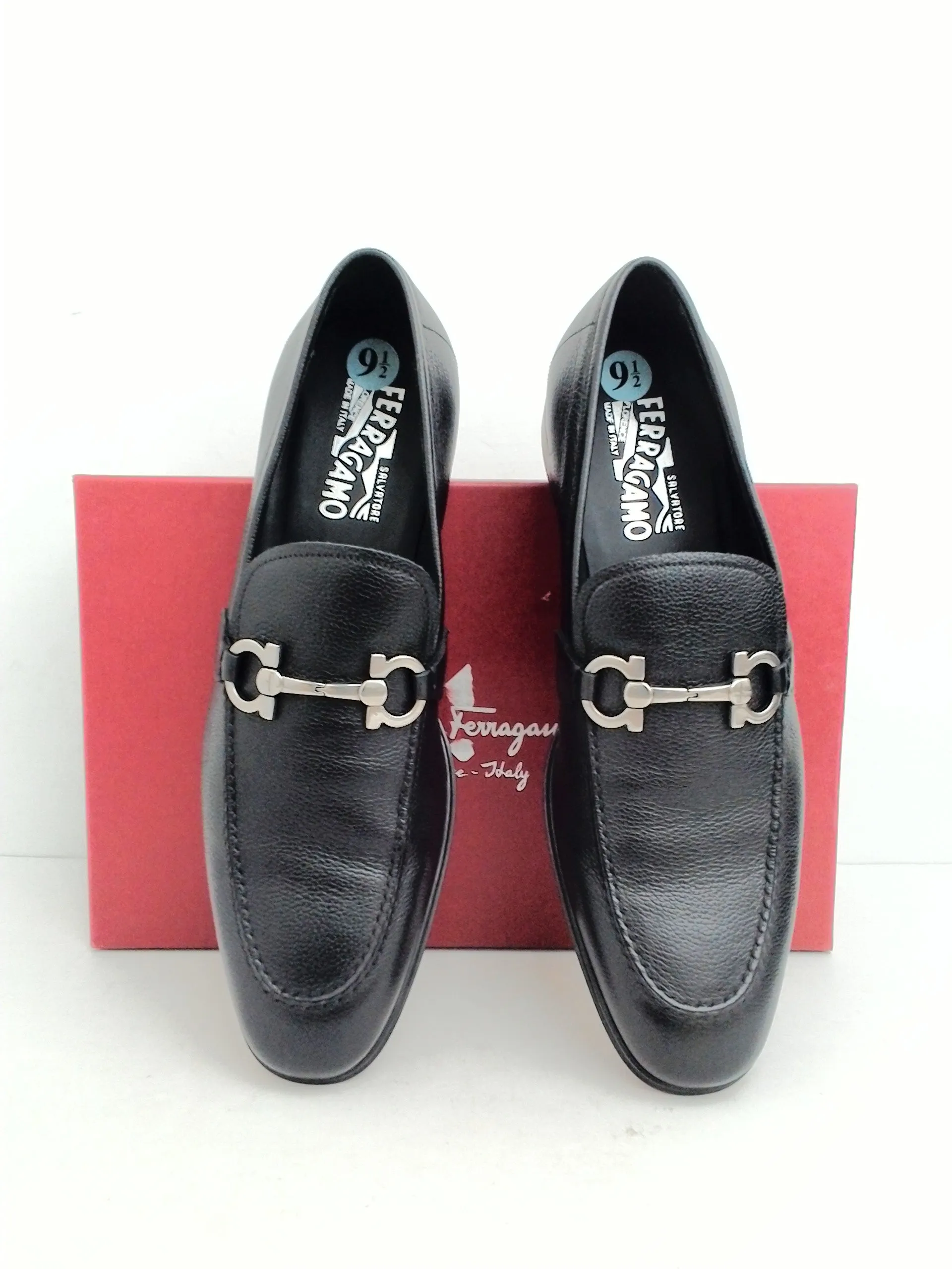 Salvatore Ferragamo Men's Flori Black Pebble Calf Leather Size 9.5 D
