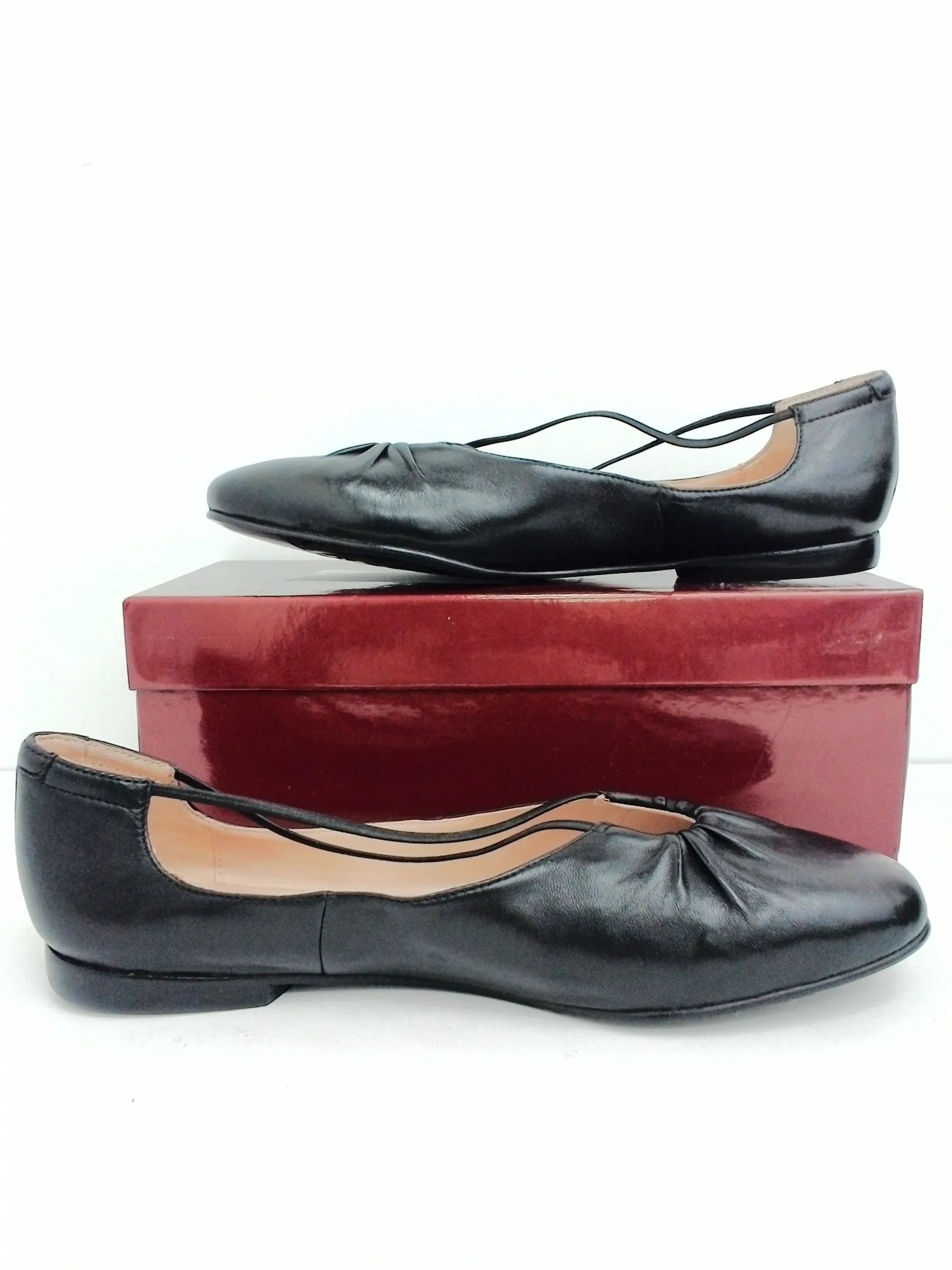 Taryn Rose Collection Women's Alessandra Nappa Black Leather Size 11 M