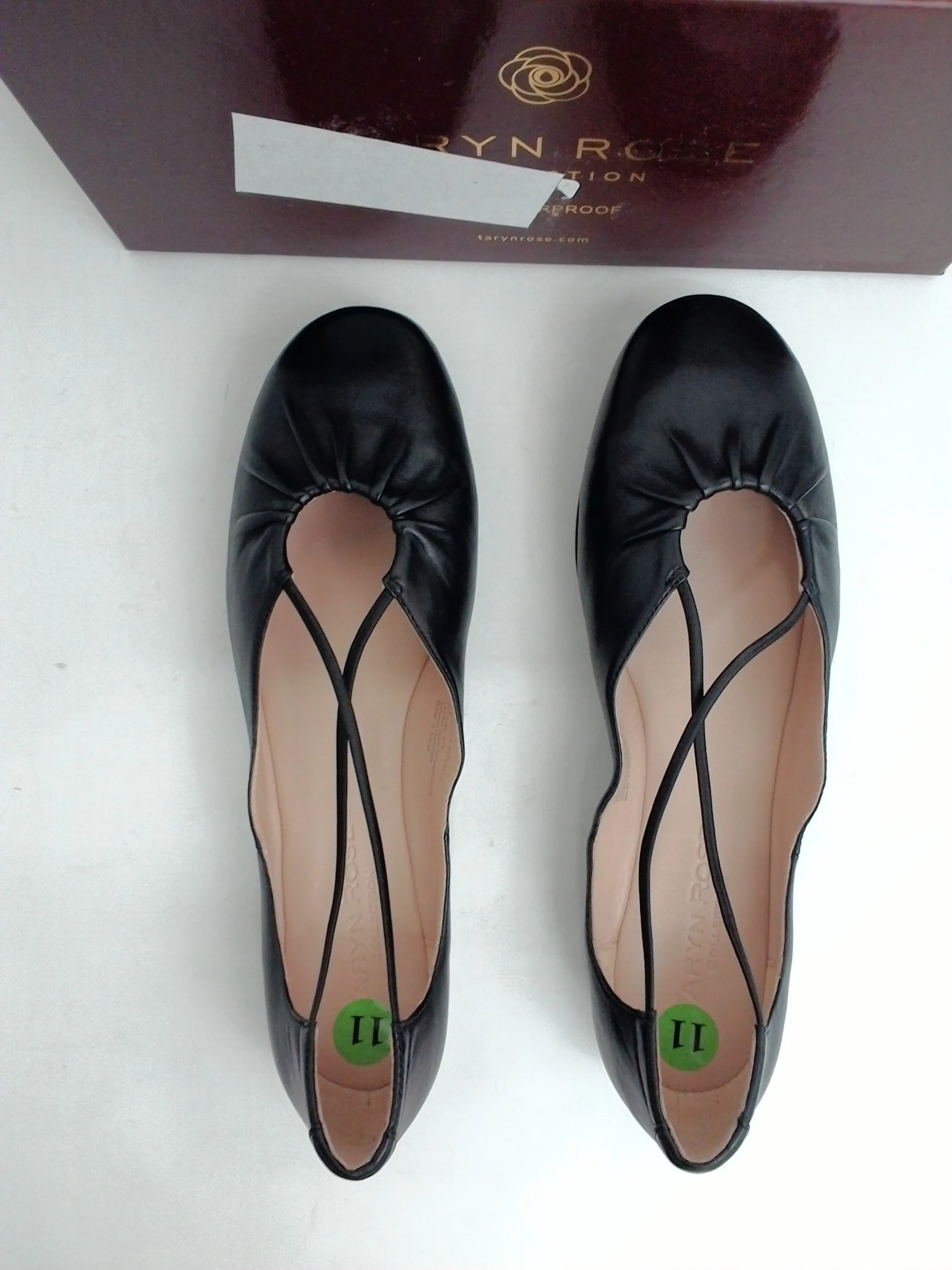 Taryn Rose Collection Women's Alessandra Nappa Black Leather Size 11 M